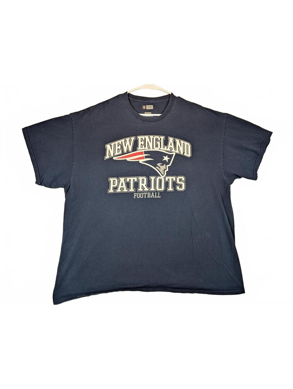 NFL Team Apparel New England Patriots Football Graphic Navy Tee Shirt Mens 2XL